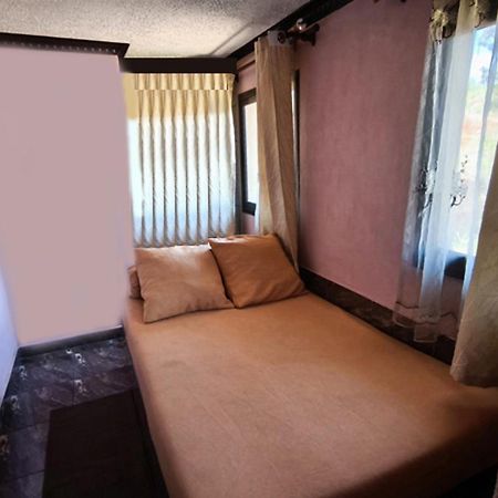 Hotel Restaurant Le Miamiam Glouglou Ambositra Exteriör bild